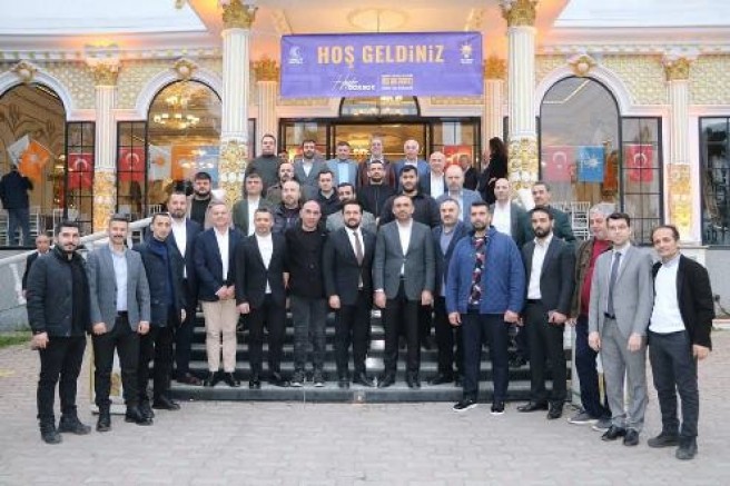 AK Parti Kartal sivil toplum kuruluşlarıyla iftarda buluştu