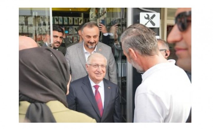 MİLLİ SAVUNMA BAKANI YAŞAR GÜLER MALTEPE'DE VATANDAŞLARLA BULUŞTU 