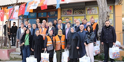 AK PARTİ İSTANBUL TEŞKİLATLARI KARTAL’DA SOKAK BAZLI SEÇMEN ZİYARETLERİ YAPTI