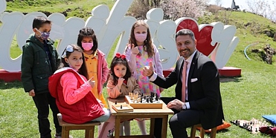 HAMİD YÜZÜGÜLLÜ