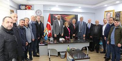Cumhur İttifakı AK Parti Maltepe Belediye Başkan Adayı Kadem Ekşi’den esnaf odasına ziyaret