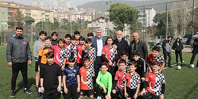 Cumhur İttifakı AK Parti Maltepe Belediye Başkan Adayı Kadem Ekşi’den spor kulüplerine ziyaret