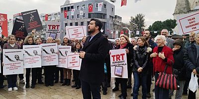 Cumhuriyet Halk Partisi İstanbul örgütleri, 39 ilçede eş zamanlı “GERÇEKLERİ BİLMEYE HAKKINIZ VAR” temasıyla yeni bir saha çalışması başlatıyor.
