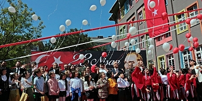 MALTEPE’DE 23 NİSAN COŞKUSU YAŞANDI 