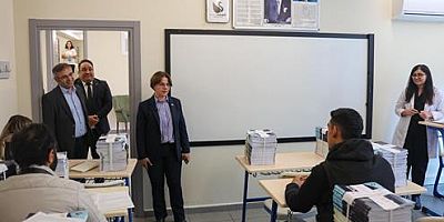 Sınavlara Hazırlanan Öğrencilere Belediye’den Kaynak Desteği