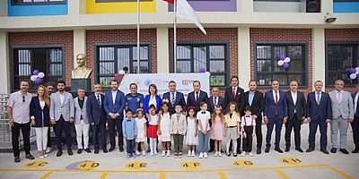 Tuzla’da ilk ders zili Mehmet Akif Ersoy İlkokulu’nda çaldı