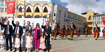 TUZLA’DA YENİ EĞİTİM ÖĞRETİM YILININ İLK ZİLİ ÇALDI