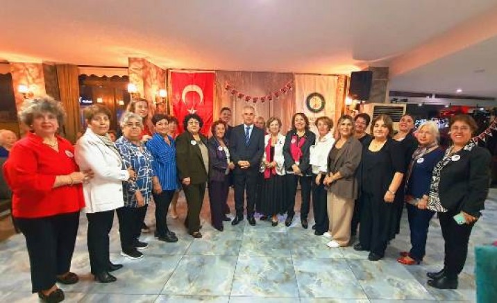 Türk Anneler Derneği Maltepe Şubesi 'Cumhuriyet Bayramı’na Özel Kutlama Gecesi' düzenledi